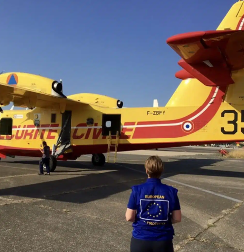 Canadian Firefighting plane